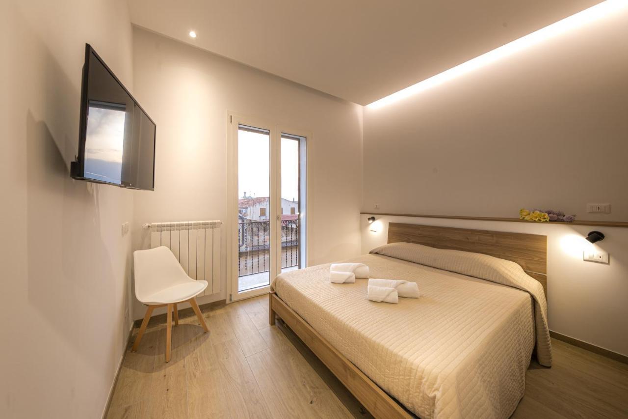 Coresi Rooms تْشيفالو المظهر الخارجي الصورة