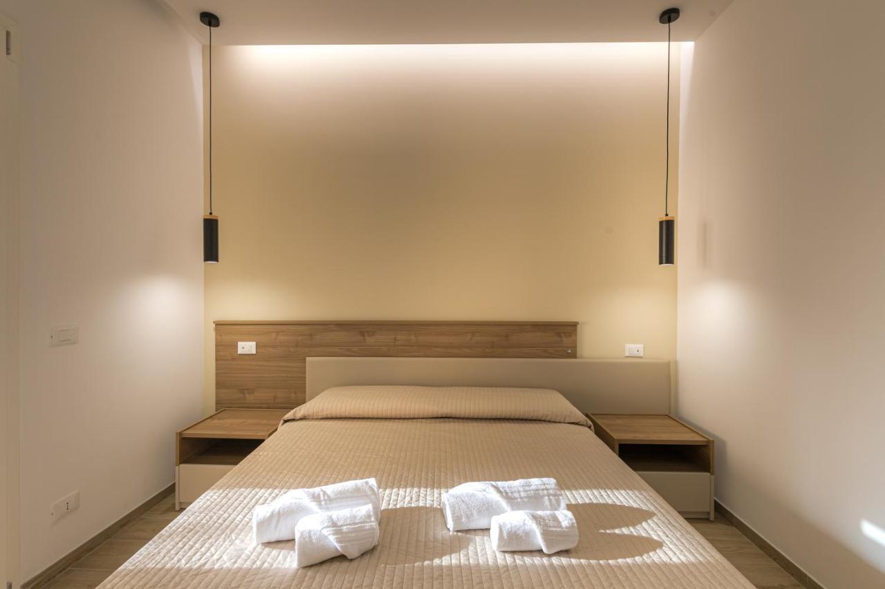 Coresi Rooms تْشيفالو المظهر الخارجي الصورة